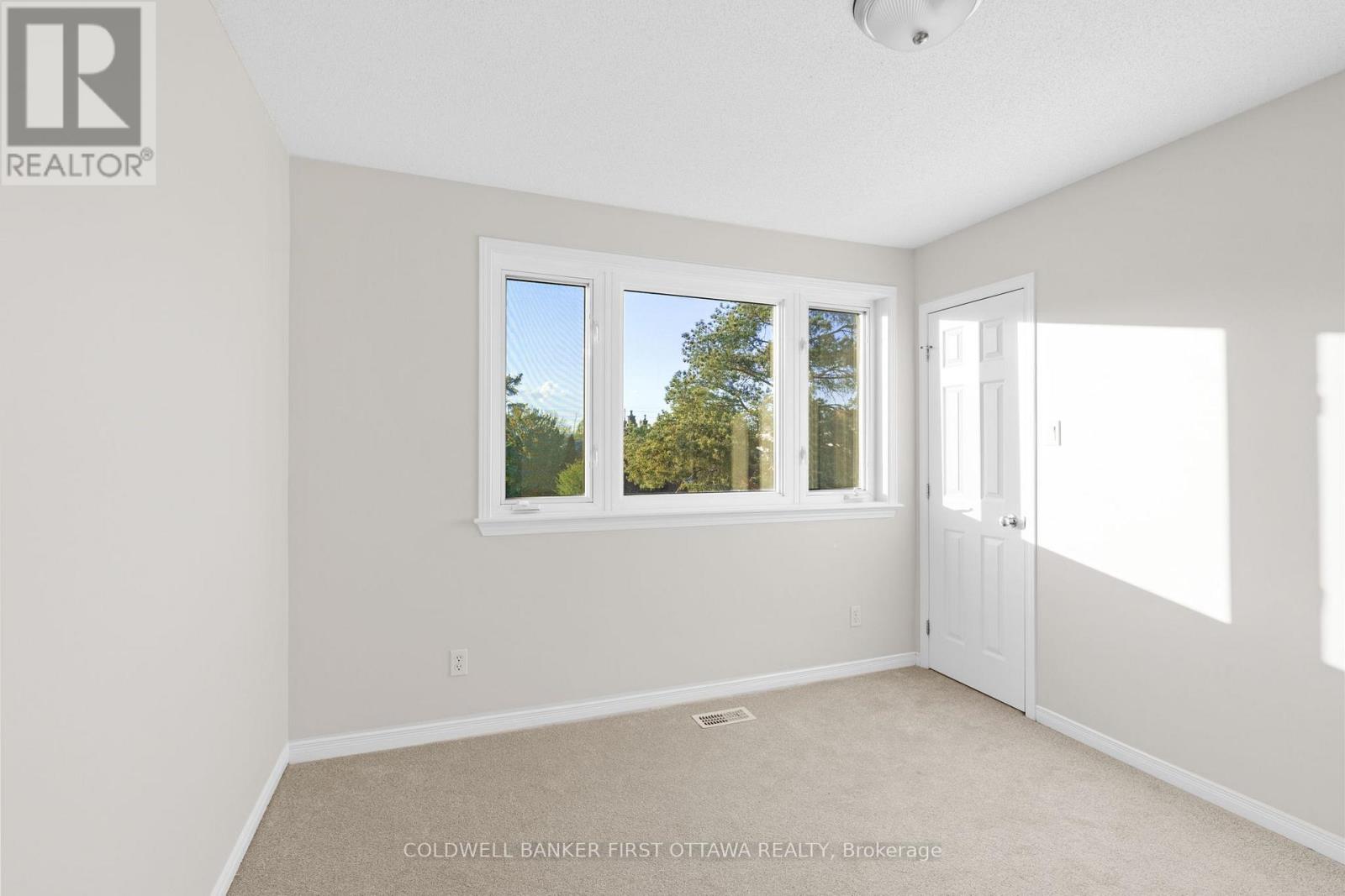 106 Monterey Drive, Ottawa, Ontario  K2H 7A8 - Photo 22 - X12157797