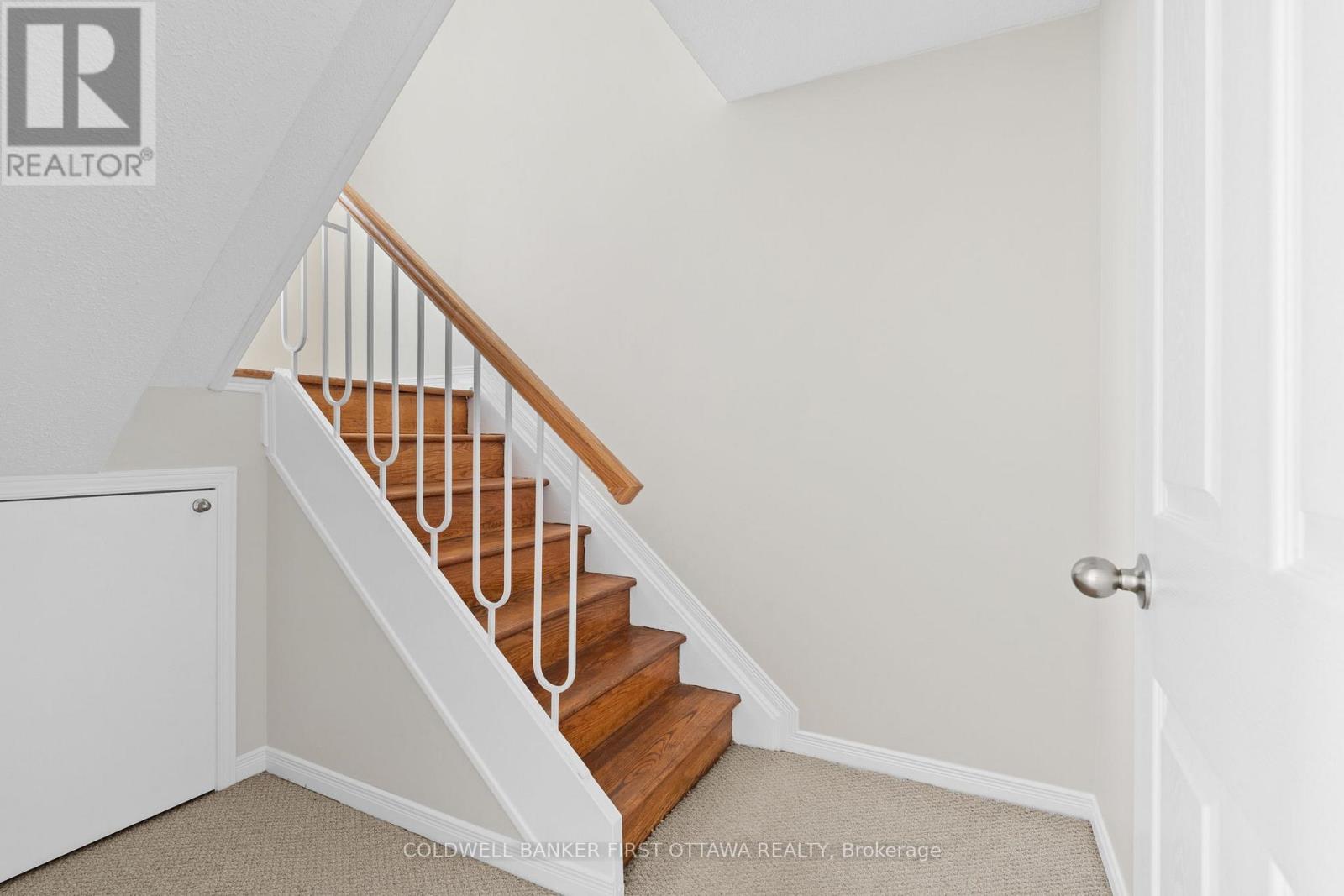 106 Monterey Drive, Ottawa, Ontario  K2H 7A8 - Photo 24 - X12157797