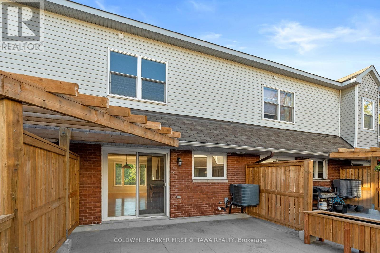 106 Monterey Drive, Ottawa, Ontario  K2H 7A8 - Photo 42 - X12157797