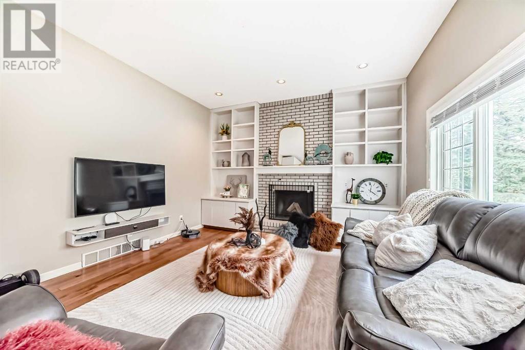 Property at 145 Straddock Terrace SW image 1