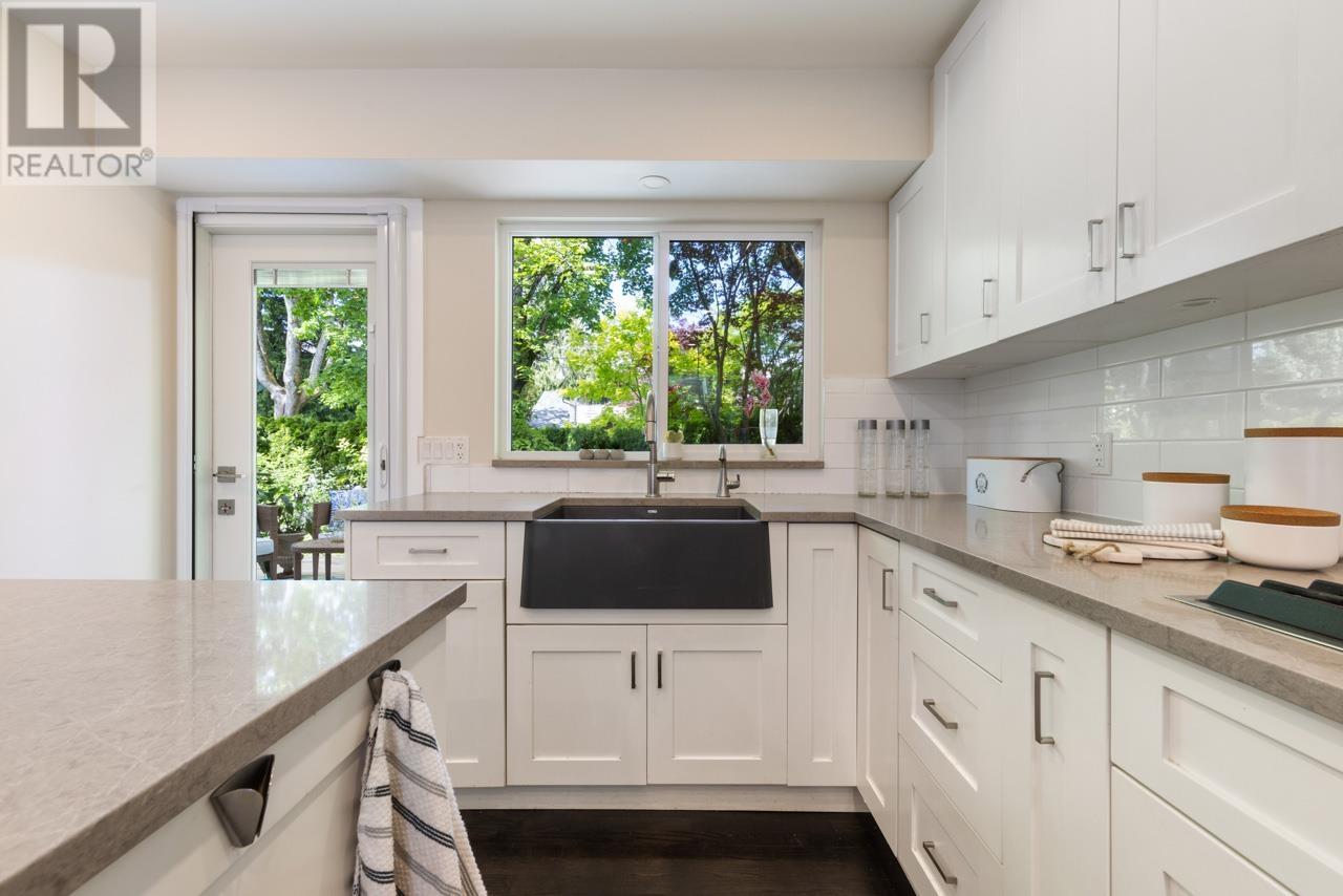 1876 W 11th Avenue, Vancouver, British Columbia  V6J 2C5 - Photo 10 - R3003957
