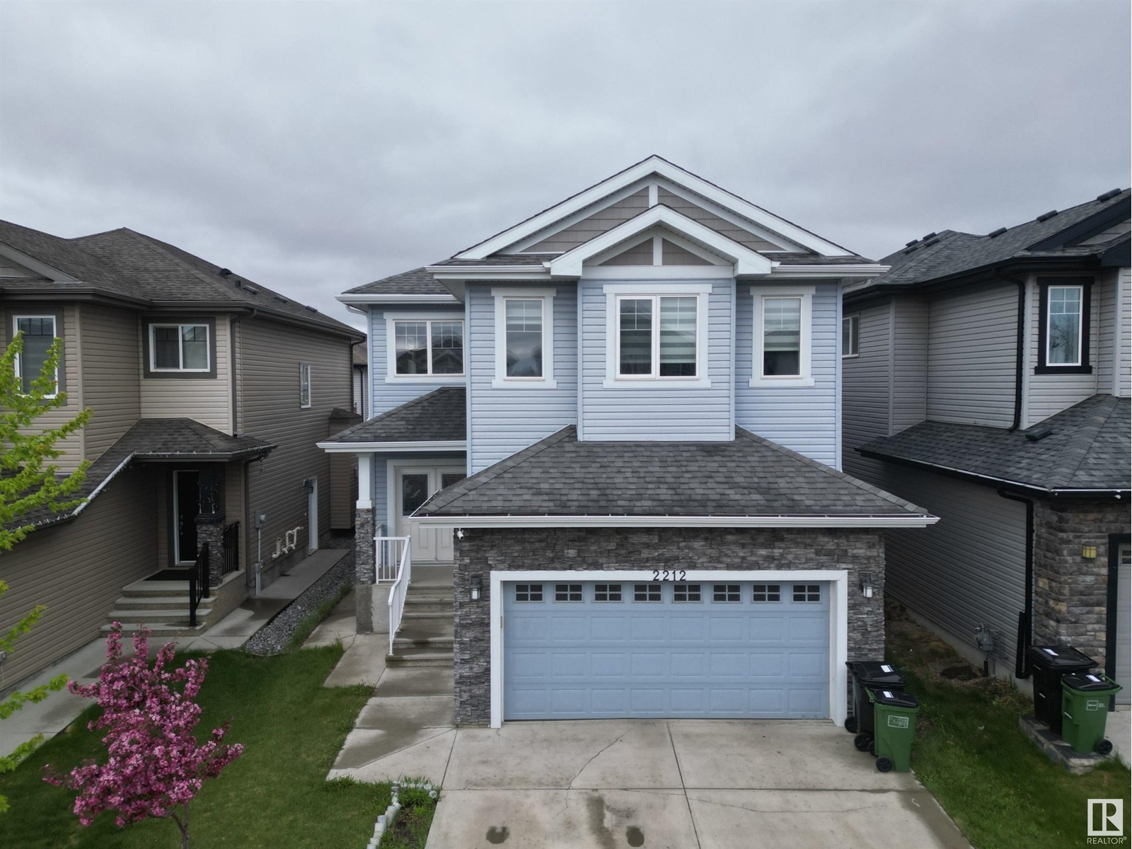 2212 22 St Nw, Edmonton, Alberta  T6T 0Z1 - Photo 3 - E4437339