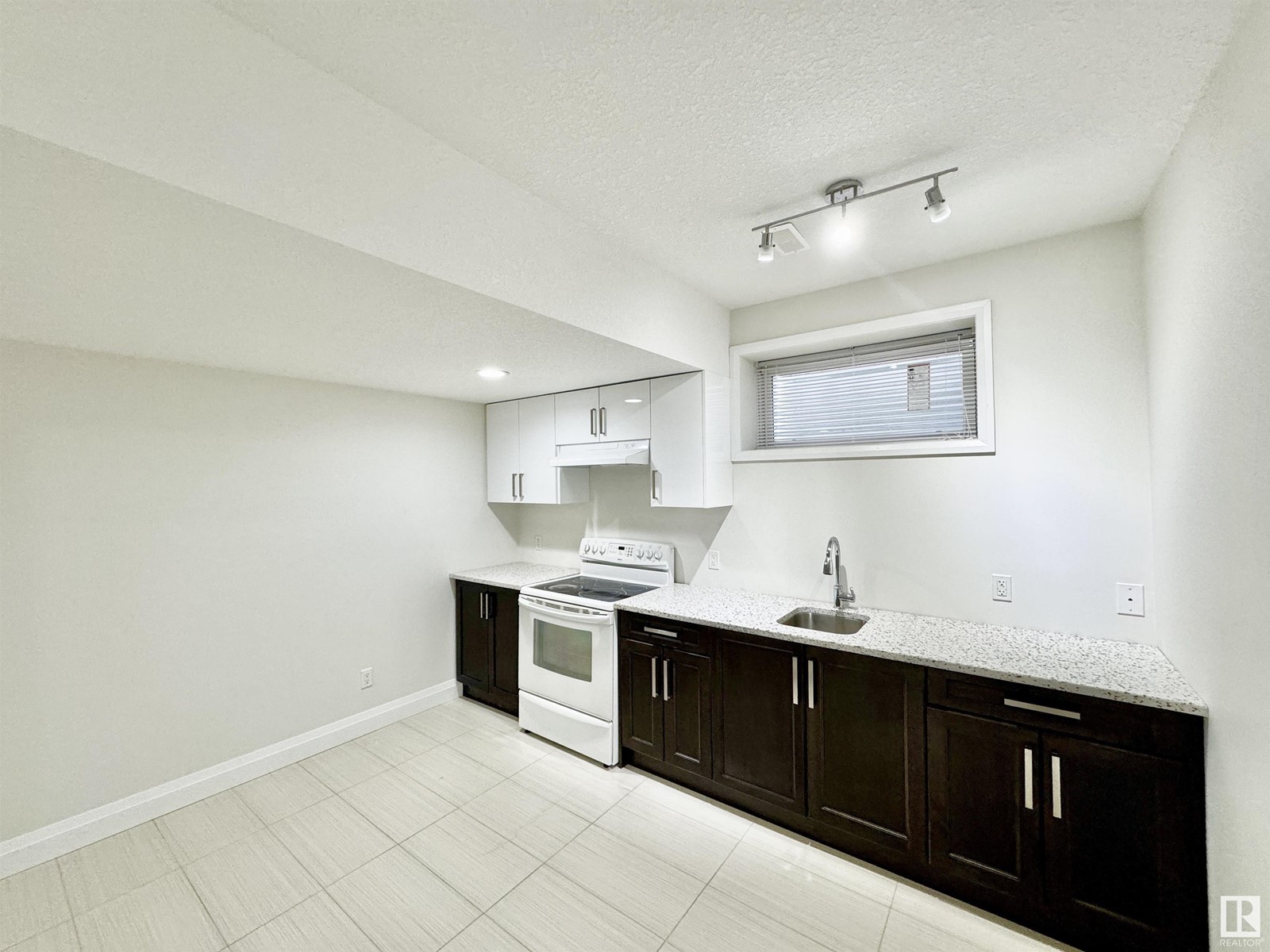 2212 22 St Nw, Edmonton, Alberta  T6T 0Z1 - Photo 56 - E4437339