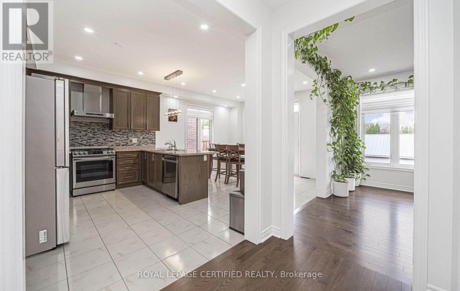 32 Cayton Crescent, Bradford West Gwillimbury (Bradford), Ontario  L3Z 2A6 - Photo 15 - N12157818
