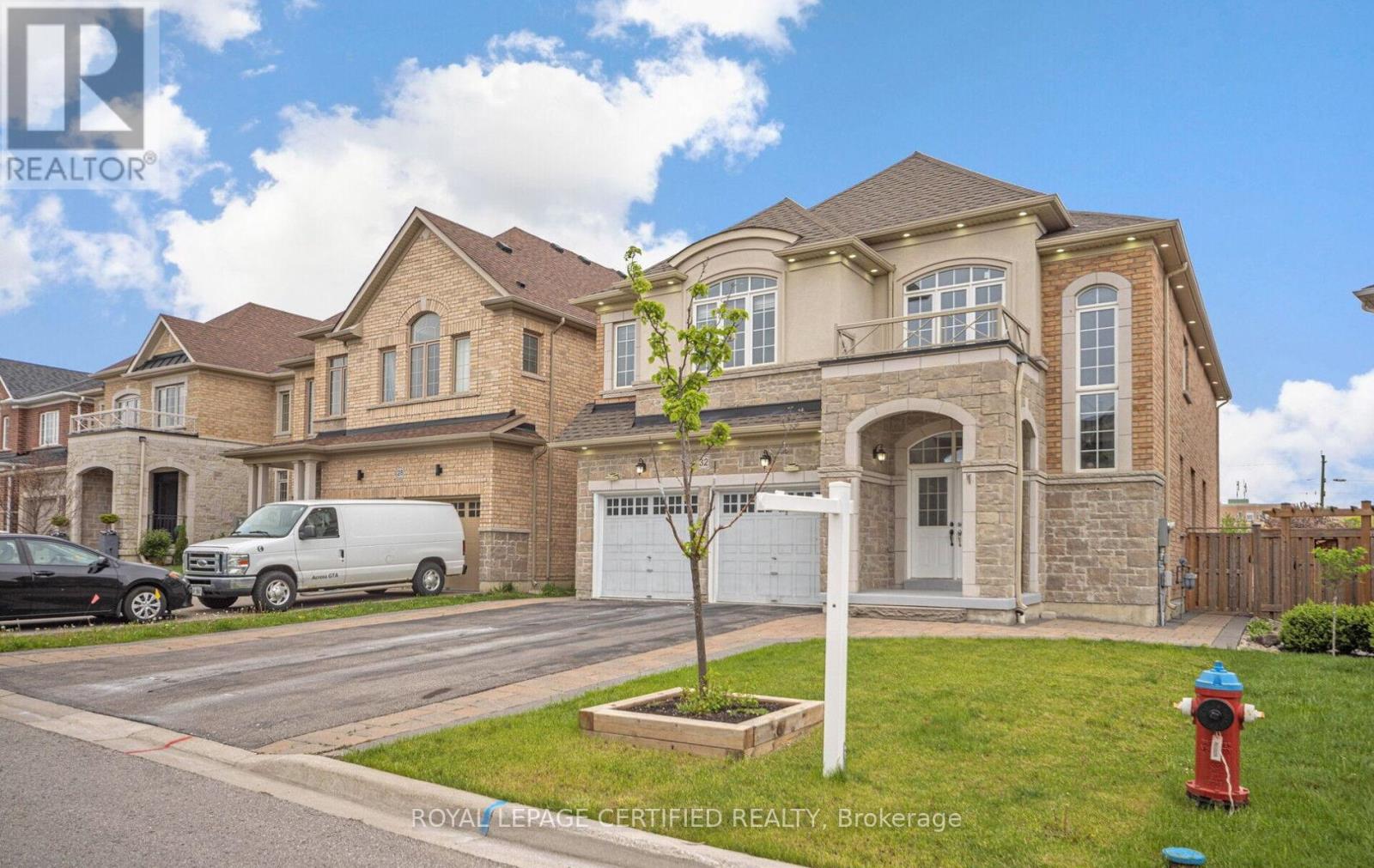 Property at 32 CAYTON CRESCENT image 2
