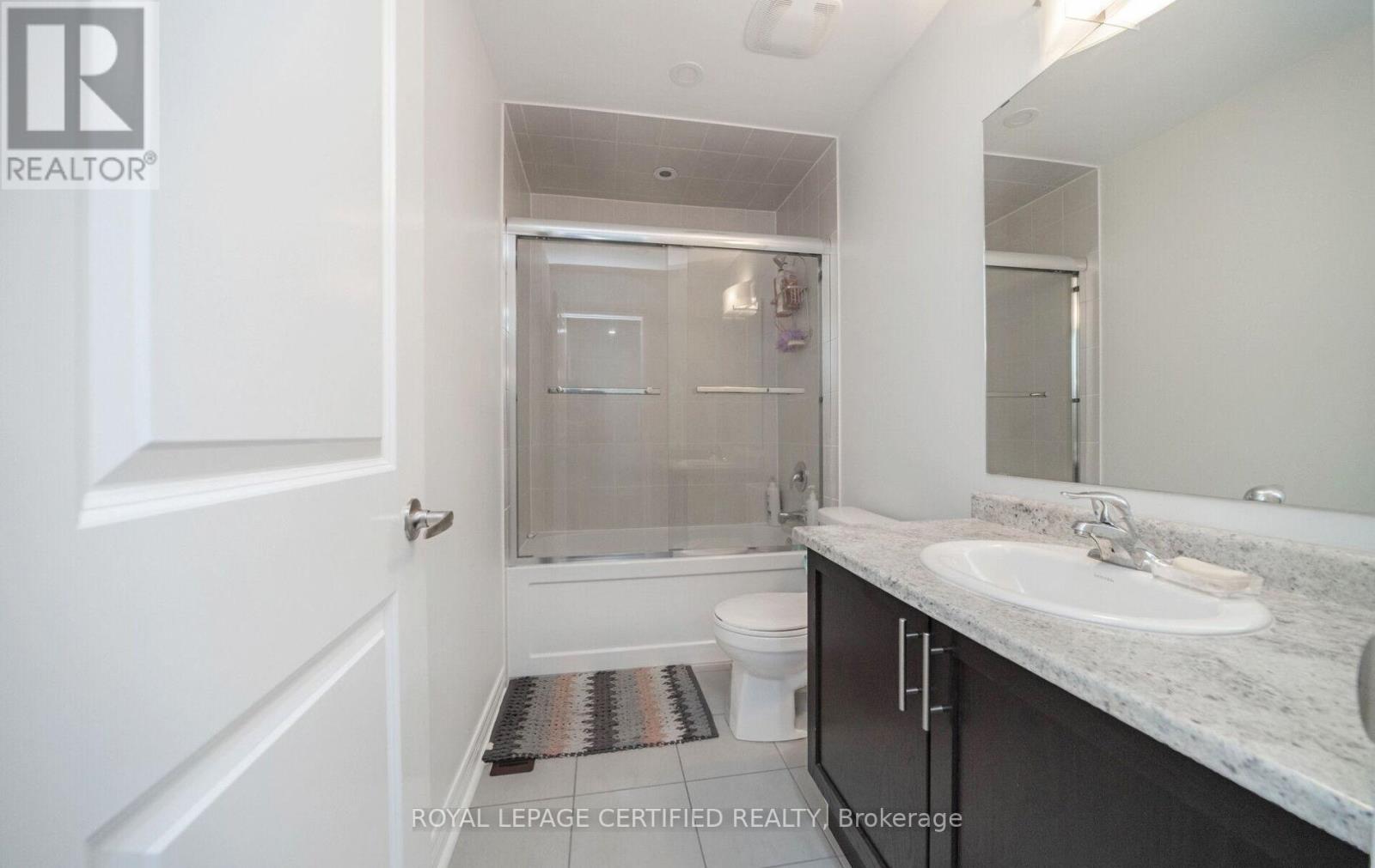 32 Cayton Crescent, Bradford West Gwillimbury (Bradford), Ontario  L3Z 2A6 - Photo 36 - N12157818
