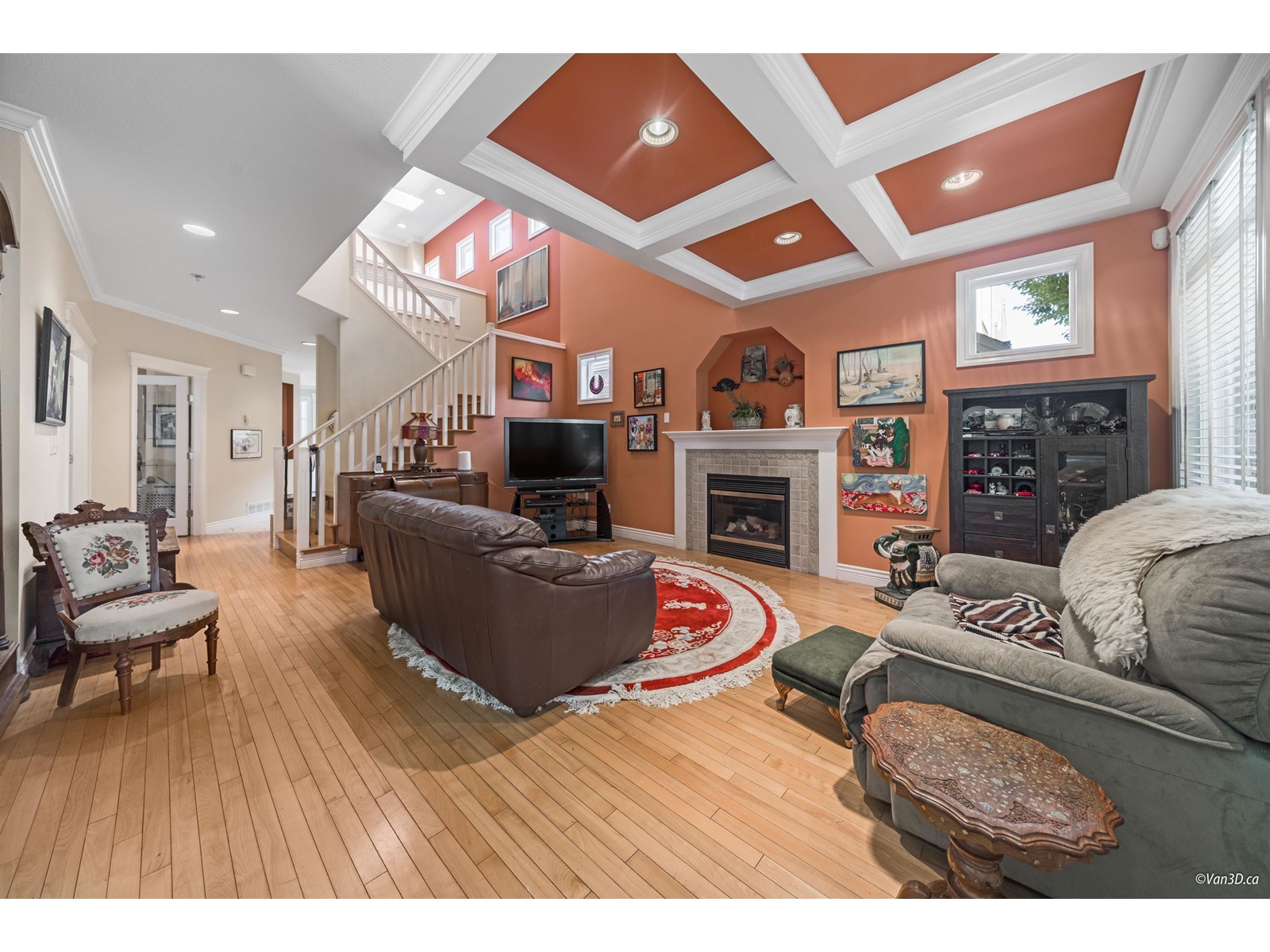 Property at 15210 29A AVENUE image 2