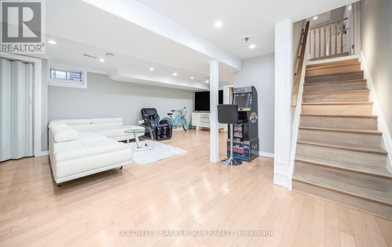 226 Pressed Brick Drive, Brampton, Ontario  L6V 4L3 - Photo 38 - W12157810