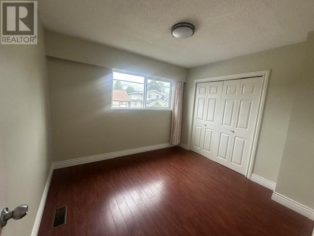 Listing Picture 10 of 26 : 7004 UNION STREET, Burnaby / 本拿比 - 魯藝地產 Yvonne Lu Group - MLS Medallion Club Member