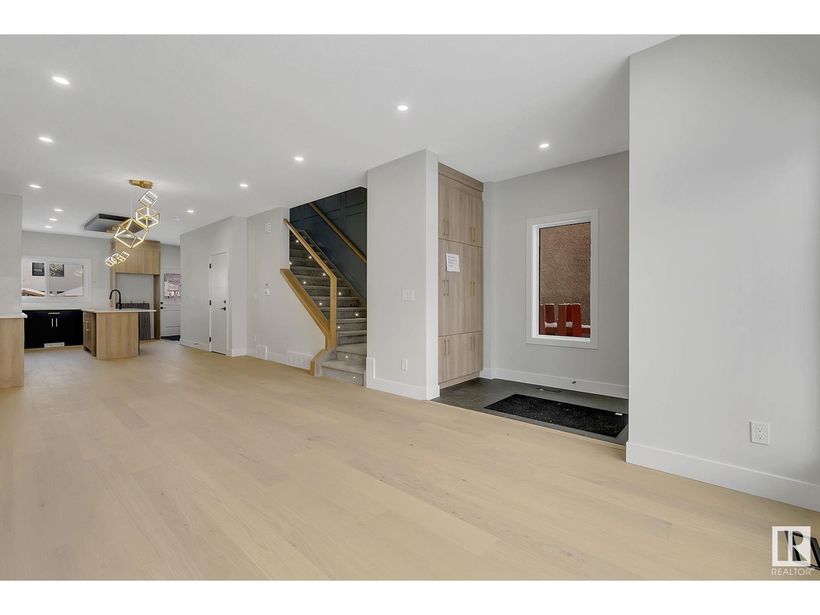 Property at 11130 72 AV NW image 4
