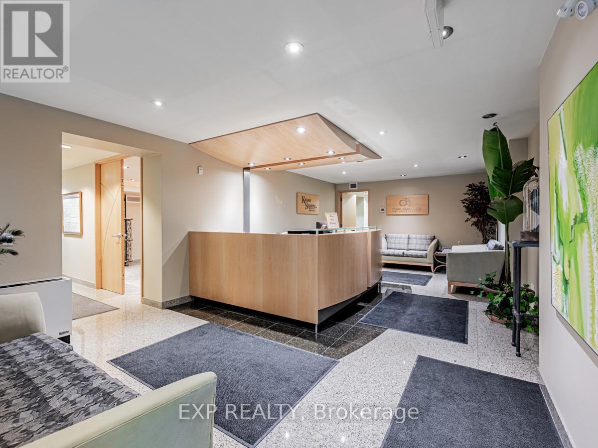 188 Avenue Road, Toronto (Annex), Ontario  M5R 2J1 - Photo 3 - C12157842