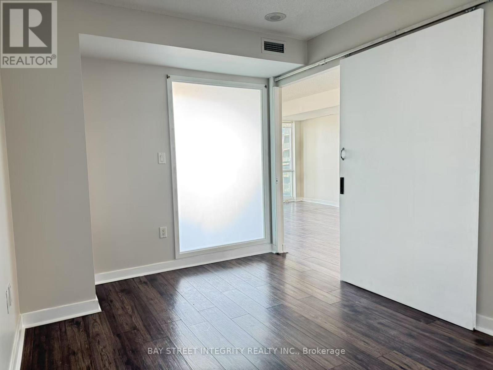 3511 - 15 Fort York Boulevard, Toronto (Waterfront Communities), Ontario  M5V 3Y4 - Photo 11 - C12157845