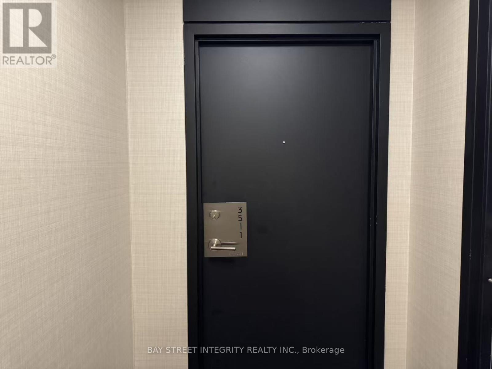 3511 - 15 Fort York Boulevard, Toronto (Waterfront Communities), Ontario  M5V 3Y4 - Photo 2 - C12157845