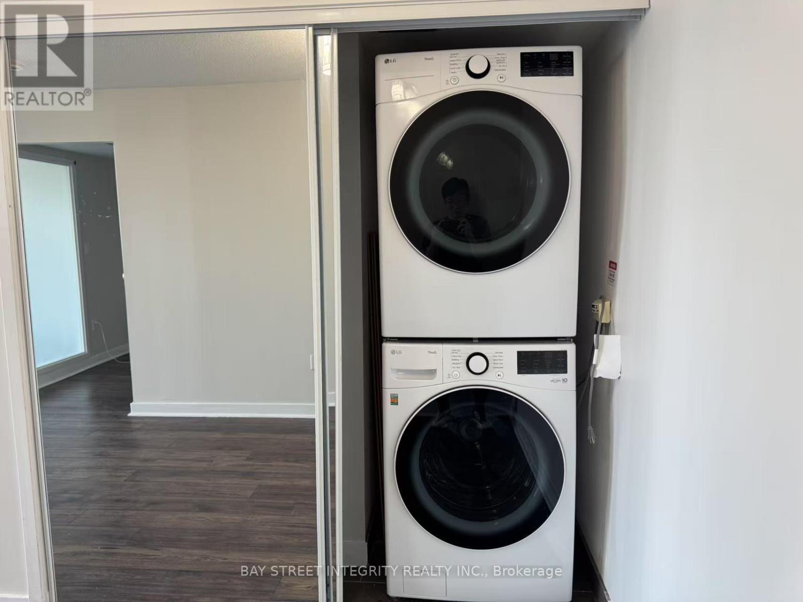 3511 - 15 Fort York Boulevard, Toronto (Waterfront Communities), Ontario  M5V 3Y4 - Photo 7 - C12157845