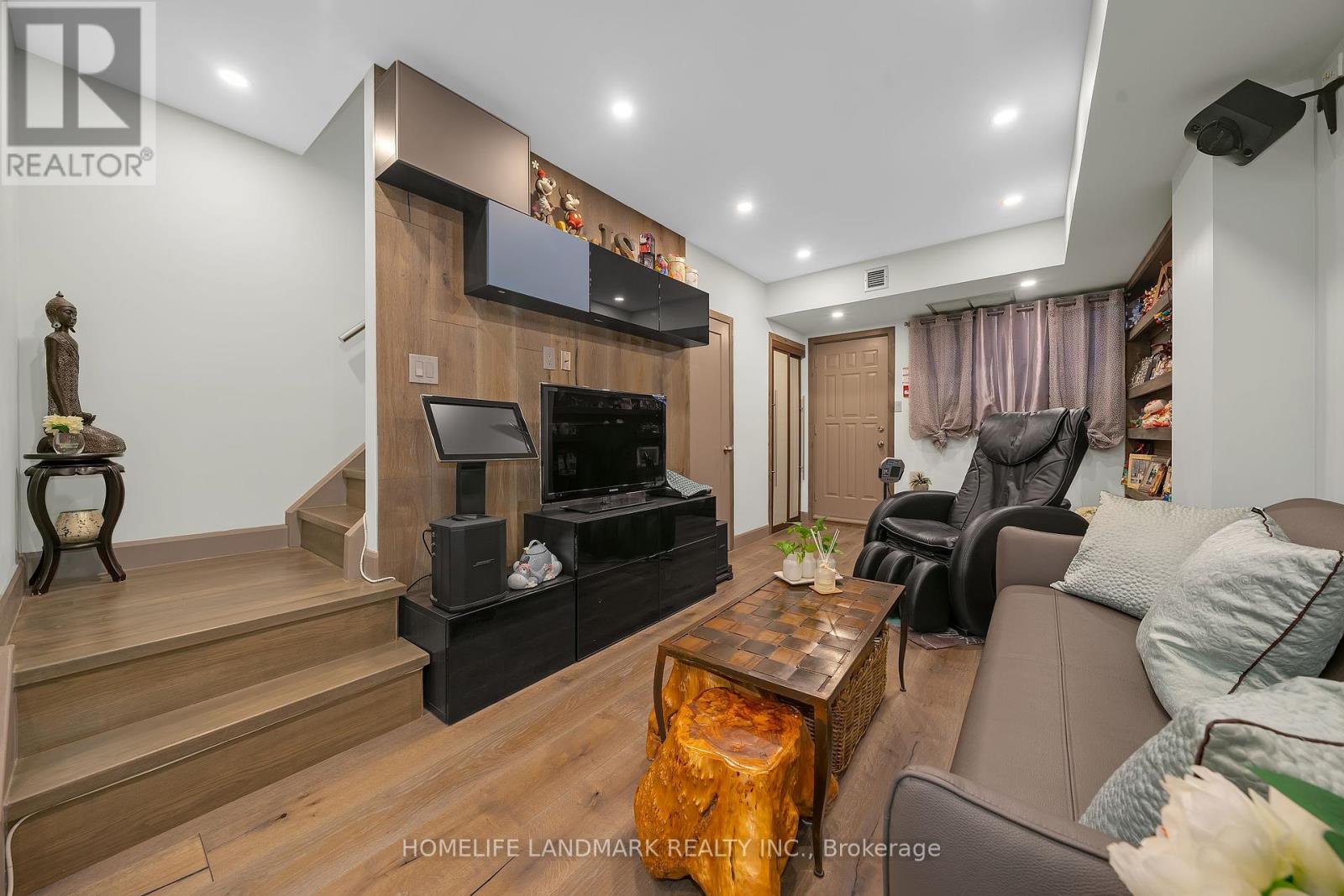 1 - 21 Dundonald Street, Toronto (Church-Yonge Corridor), Ontario  M4Y 1K3 - Photo 11 - C12157854