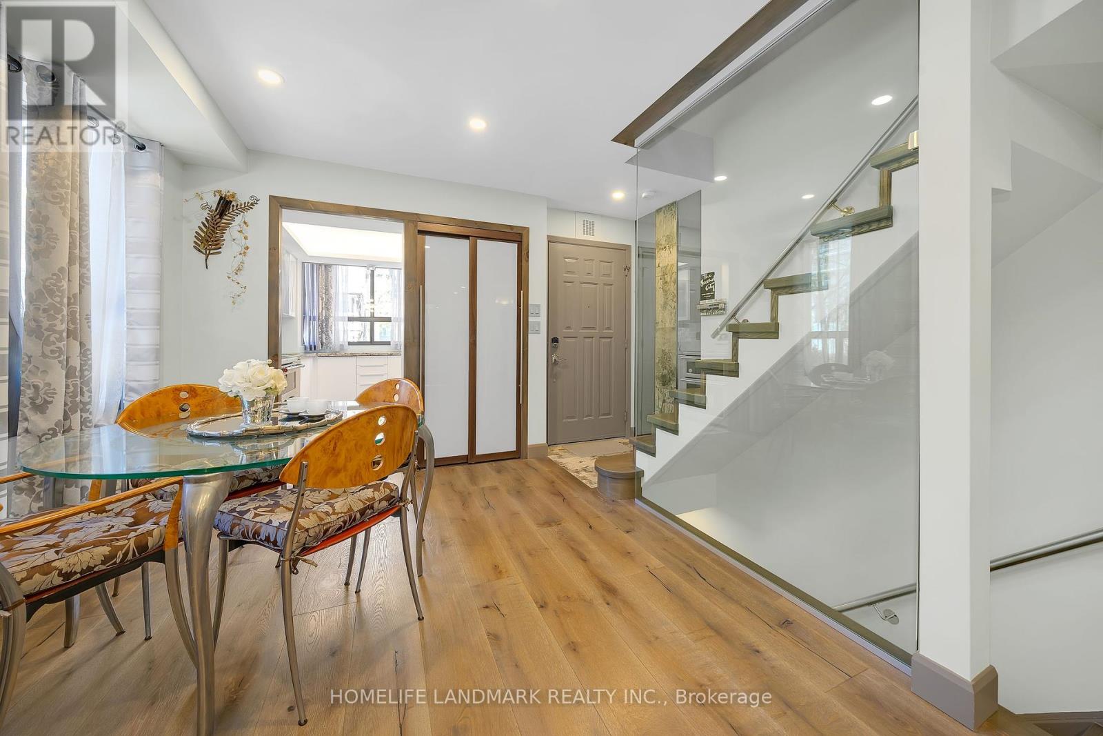 1 - 21 Dundonald Street, Toronto (Church-Yonge Corridor), Ontario  M4Y 1K3 - Photo 5 - C12157854