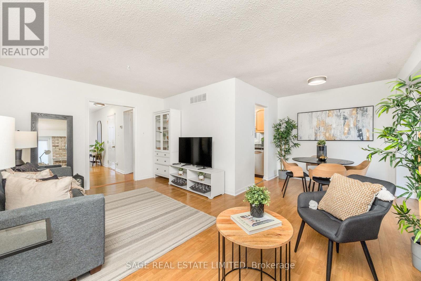 9 Reginald Crescent, Markham, Ontario  L3P 3T6 - Photo 4 - N12157858