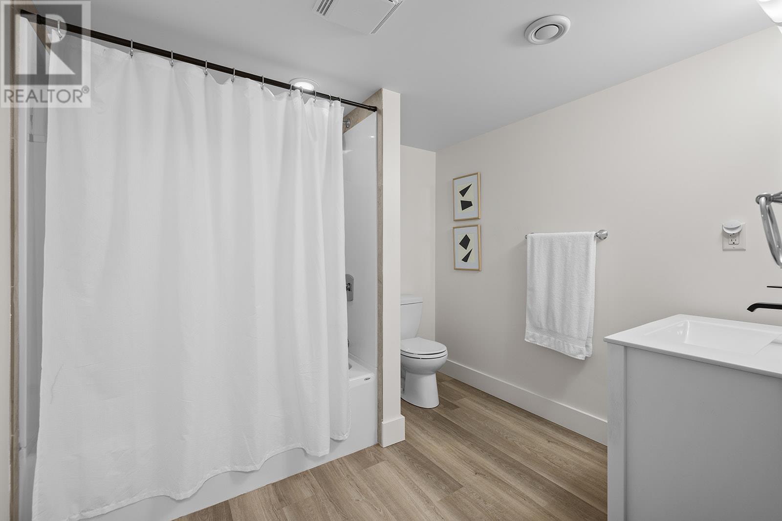 5507 Lee Lane, Kelowna, British Columbia  V1W 5H2 - Photo 53 - 10344715