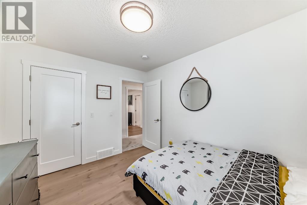 68 Chelsea Cape, Chestermere, Alberta  T1X 1Z4 - Photo 33 - A2222426