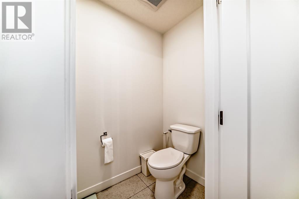 68 Chelsea Cape, Chestermere, Alberta  T1X 1Z4 - Photo 27 - A2222426