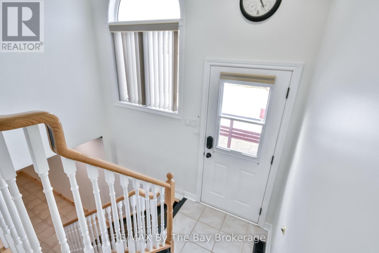336 Robinson Road, Wasaga Beach, Ontario L9Z 2Z1 - Photo 23 - S12016369