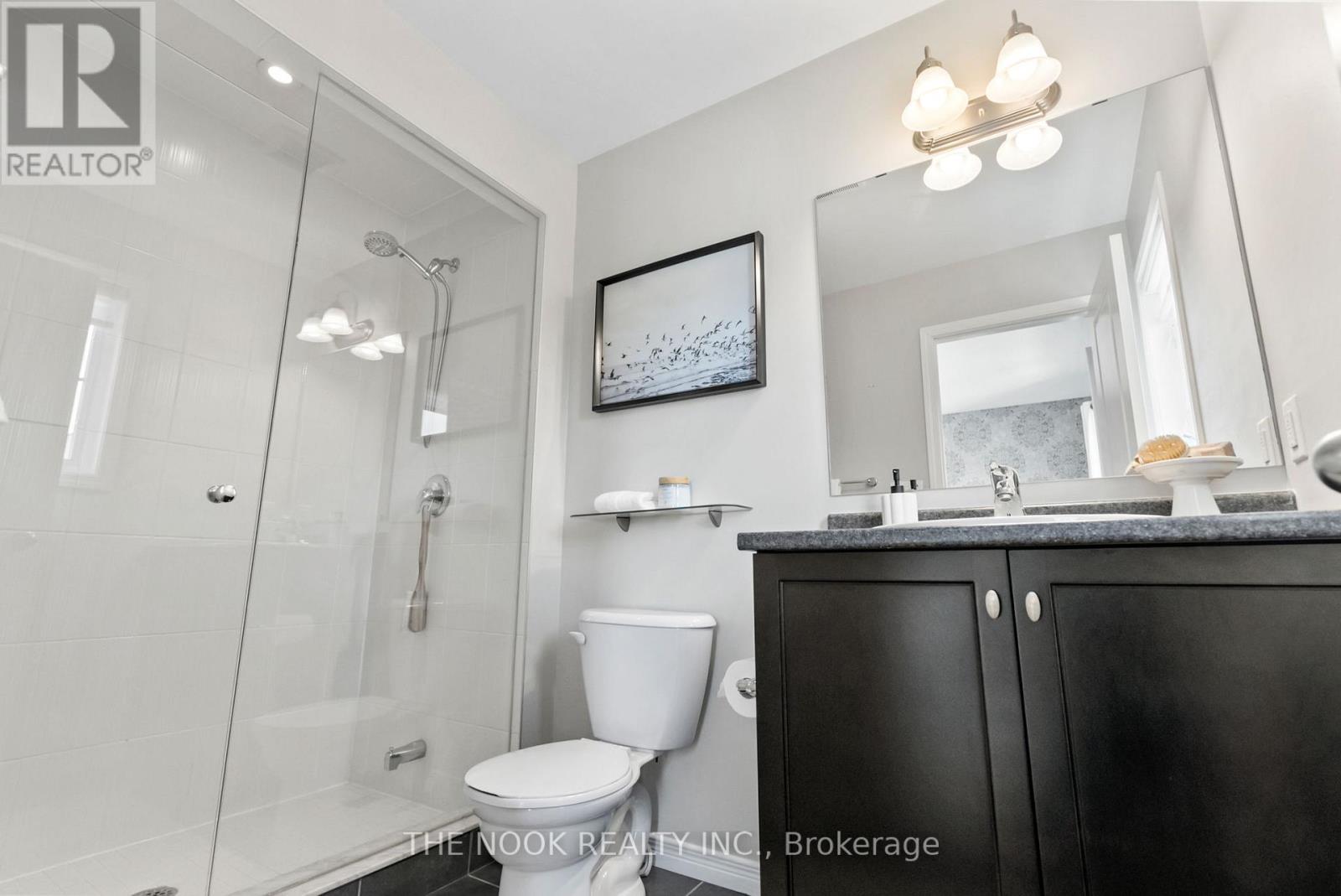 11 Ted Miller Crescent, Clarington, Ontario  L1C 0L8 - Photo 32 - E12157865