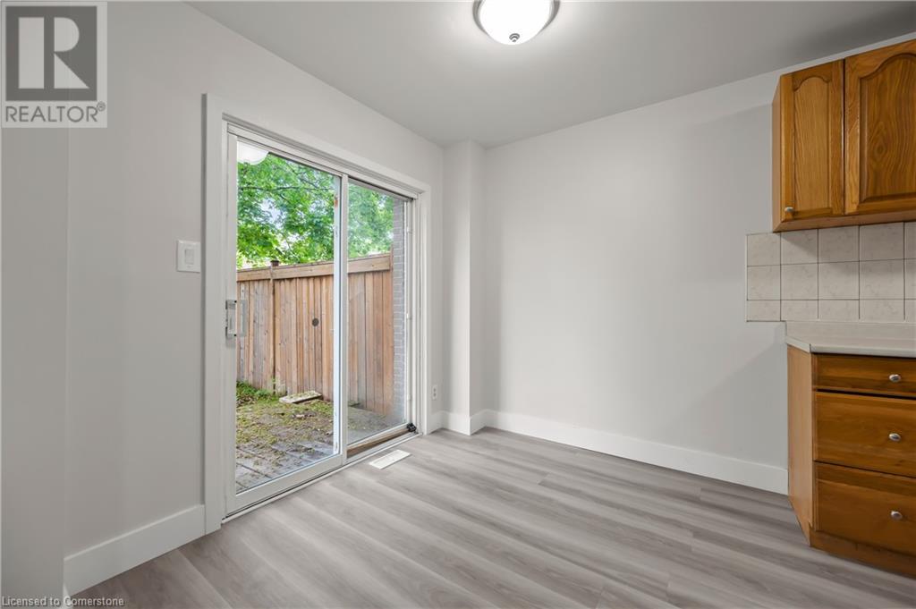 742 Walter Street Unit# J, Cambridge, Ontario  N3H 4P3 - Photo 15 - 40729971