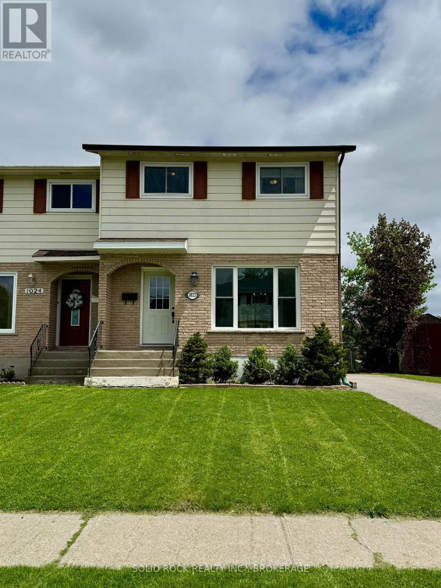 Property at 1022 SPRUCEWOOD CRESCENT image 2