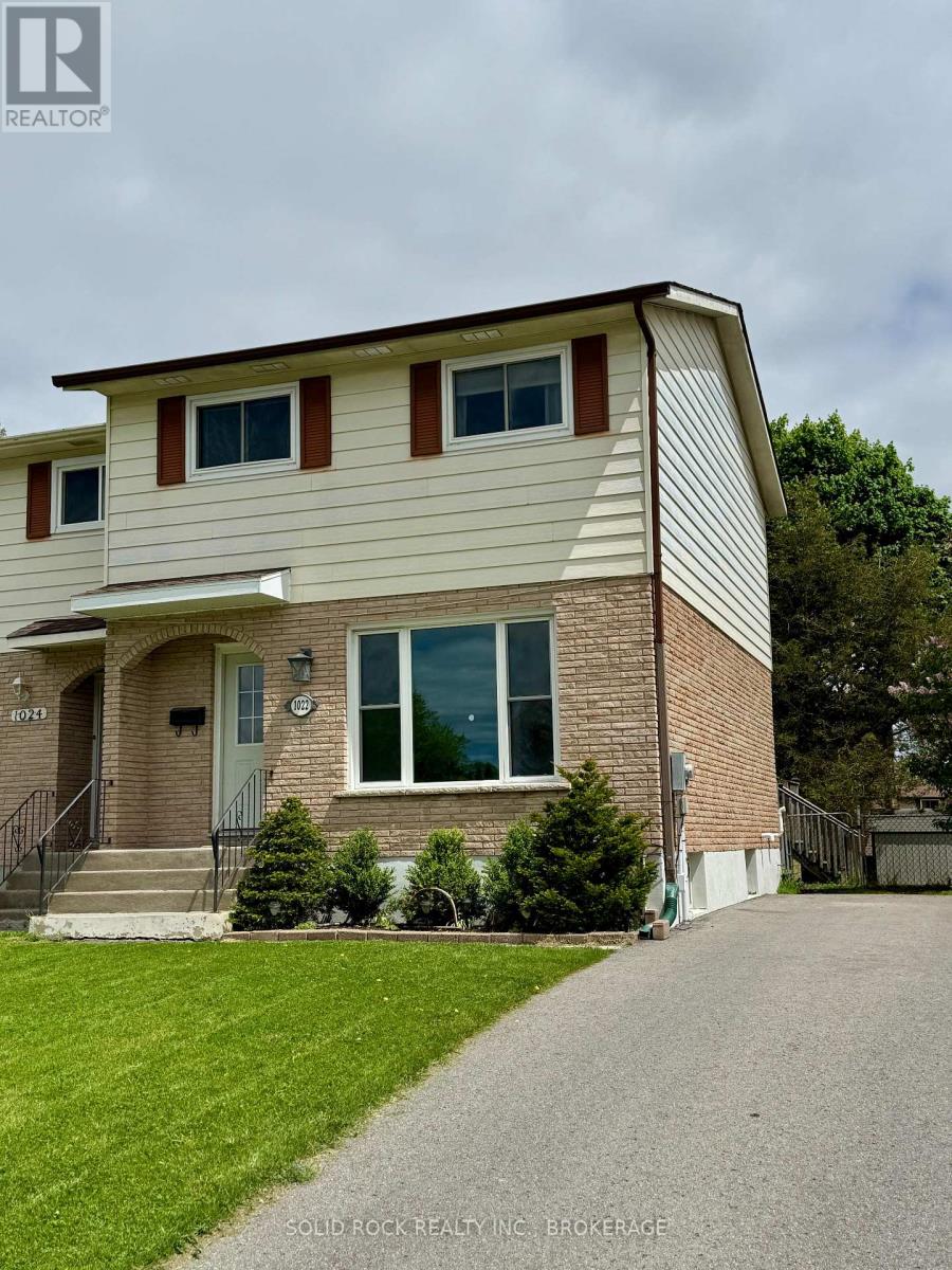 Property at 1022 SPRUCEWOOD CRESCENT image 3