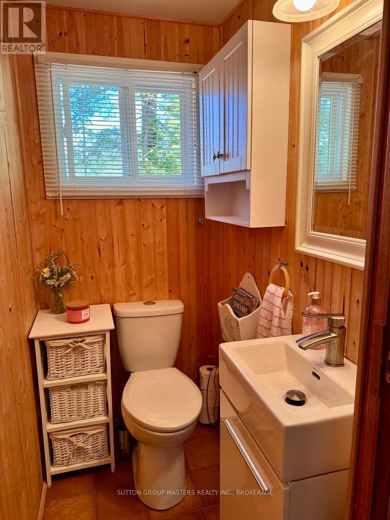 1145 Pine Path, Frontenac (Frontenac North), Ontario  K0H 1J0 - Photo 14 - X12157933