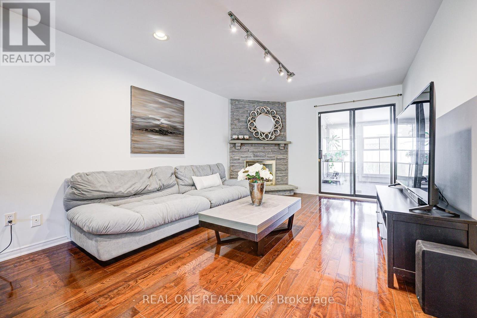 58 Joseph Aaron Boulevard, Vaughan, Ontario  L4J 6J1 - Photo 12 - N12157861