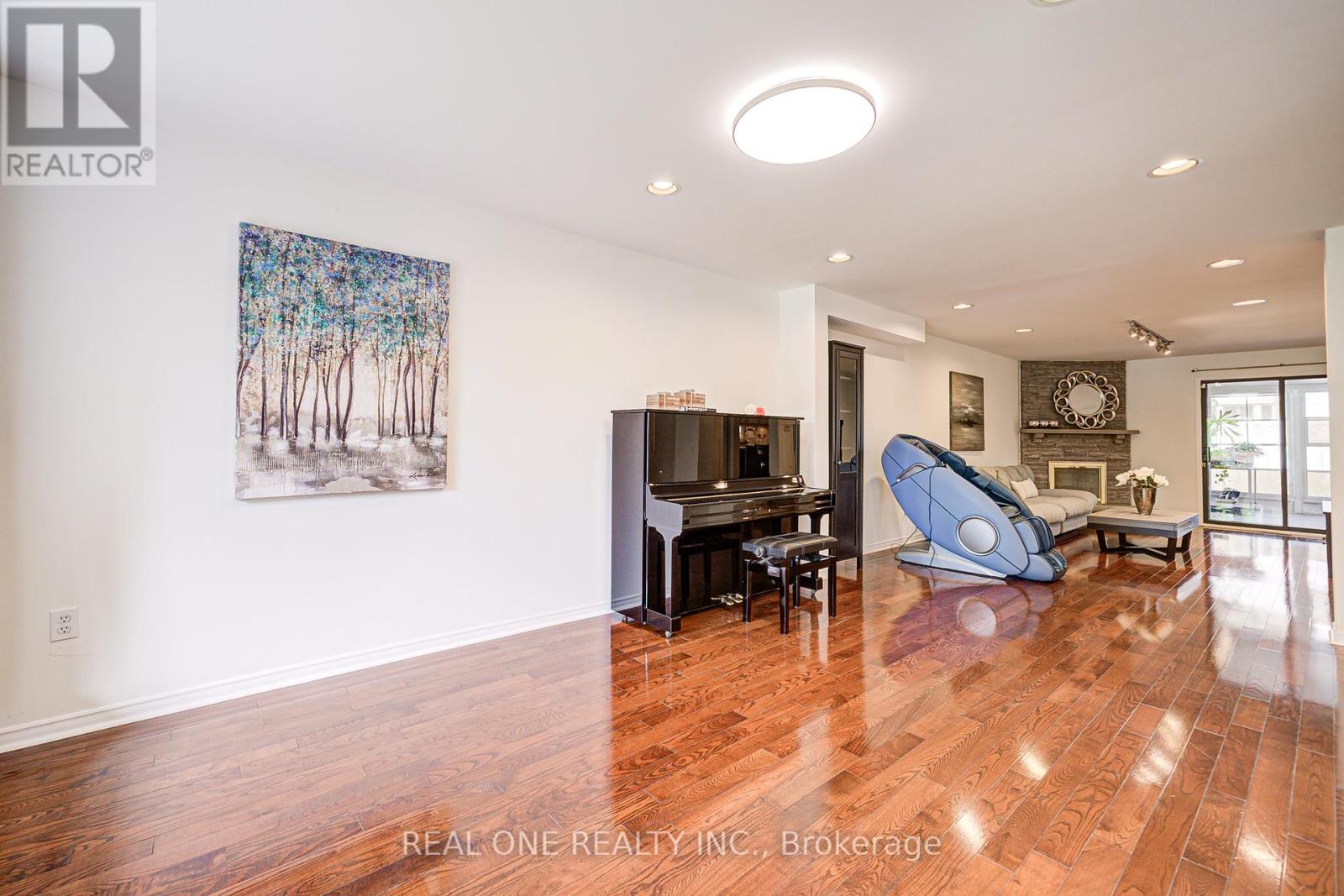 58 Joseph Aaron Boulevard, Vaughan, Ontario  L4J 6J1 - Photo 11 - N12157861
