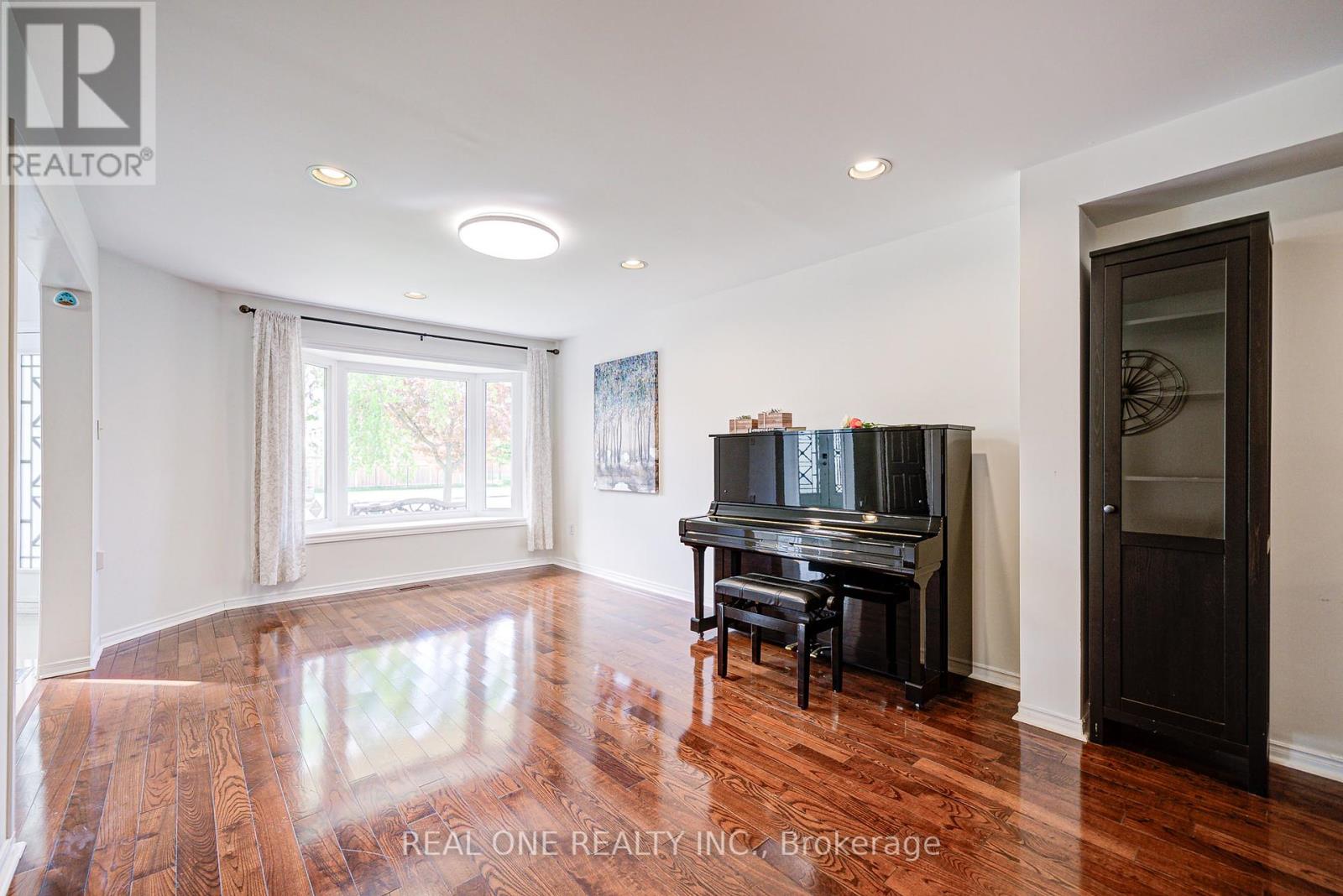 58 Joseph Aaron Boulevard, Vaughan, Ontario  L4J 6J1 - Photo 9 - N12157861
