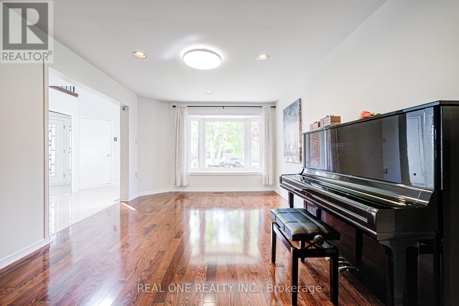 58 Joseph Aaron Boulevard, Vaughan, Ontario  L4J 6J1 - Photo 8 - N12157861