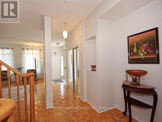 66 Foxfield Crescent, Vaughan, Ontario  L4K 5E9 - Photo 2 - N12157867