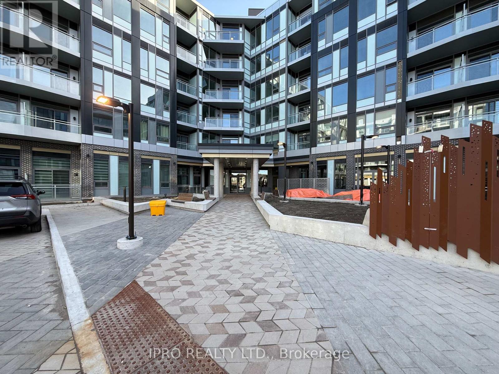 505 - 2501 Saw Whet Boulevard, Oakville, Ontario  L6M 5N2 - Photo 3 - W12064899