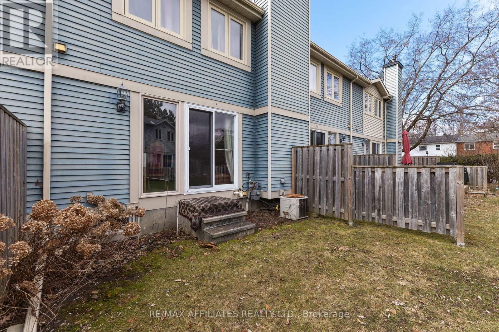 75 Saxton Private, Ottawa, Ontario  K2H 9P3 - Photo 22 - X12156682