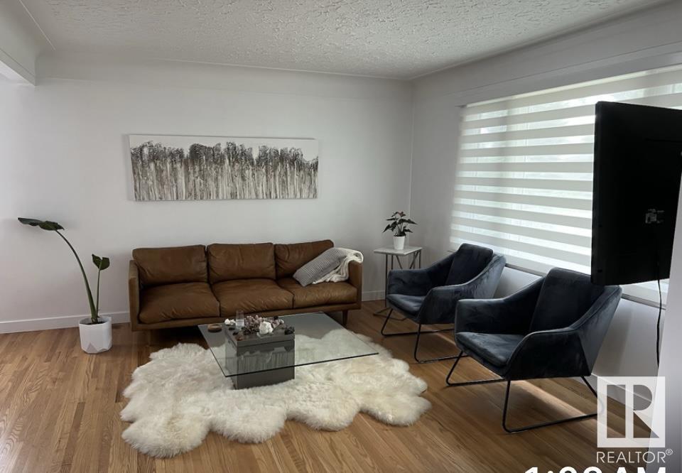 Property at 8528 64 AV NW image 3