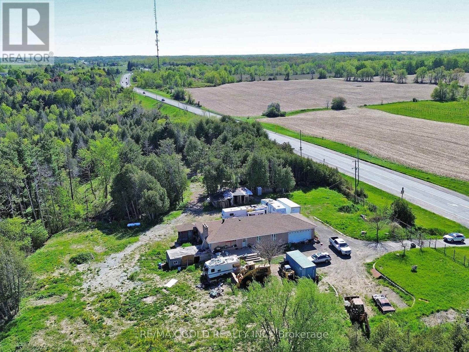 5961 Charleston Side Road, Caledon, Ontario  L7K 0S9 - Photo 2 - W12145273