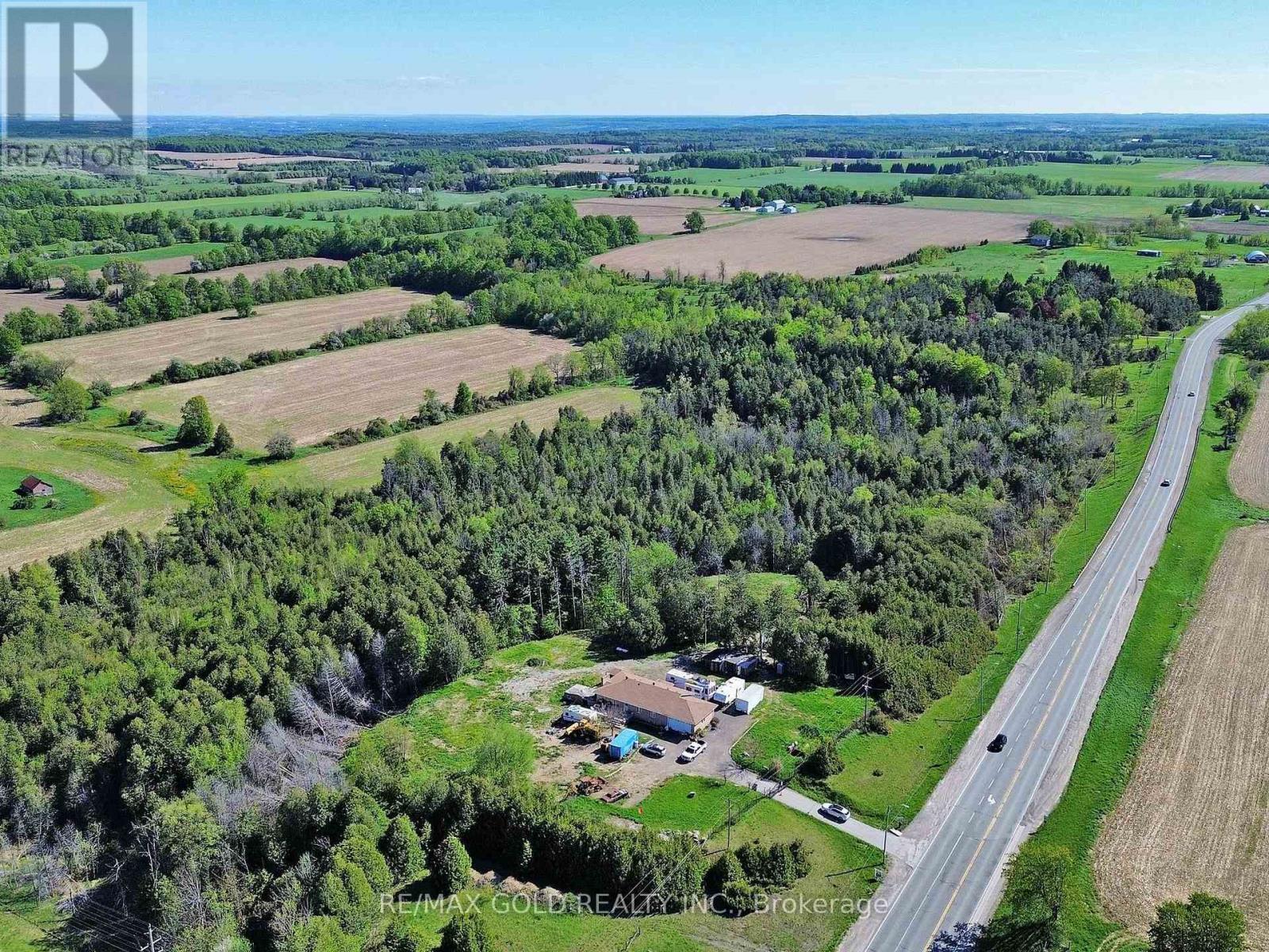 5961 Charleston Side Road, Caledon, Ontario  L7K 0S9 - Photo 7 - W12145273