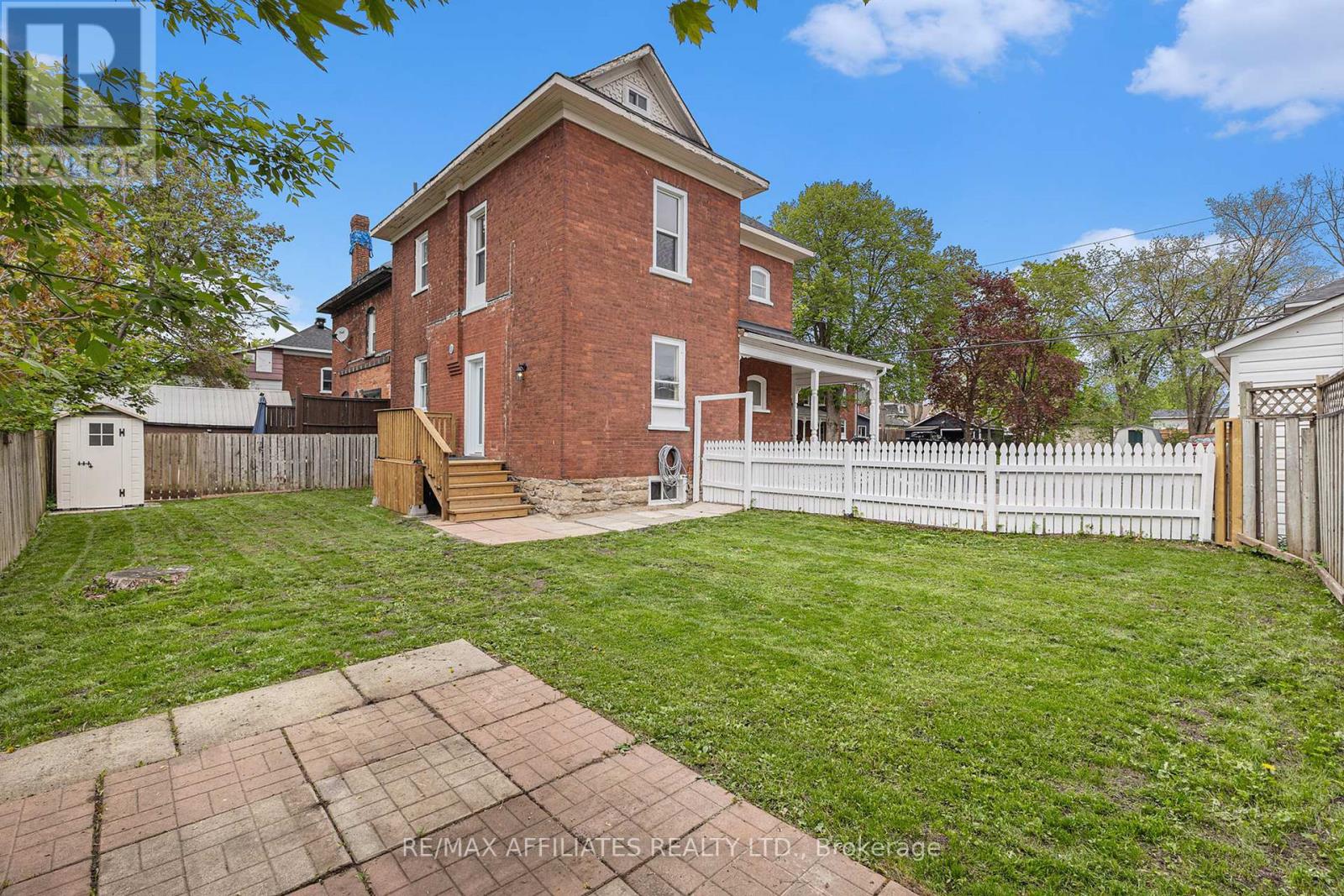2 Maitland Street, Smith Falls, Ontario  K7A 2K7 - Photo 22 - X12157898