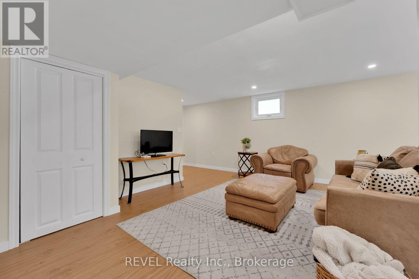 120 Royal Oak Drive, Welland, Ontario  L3C 5V9 - Photo 28 - X12157907