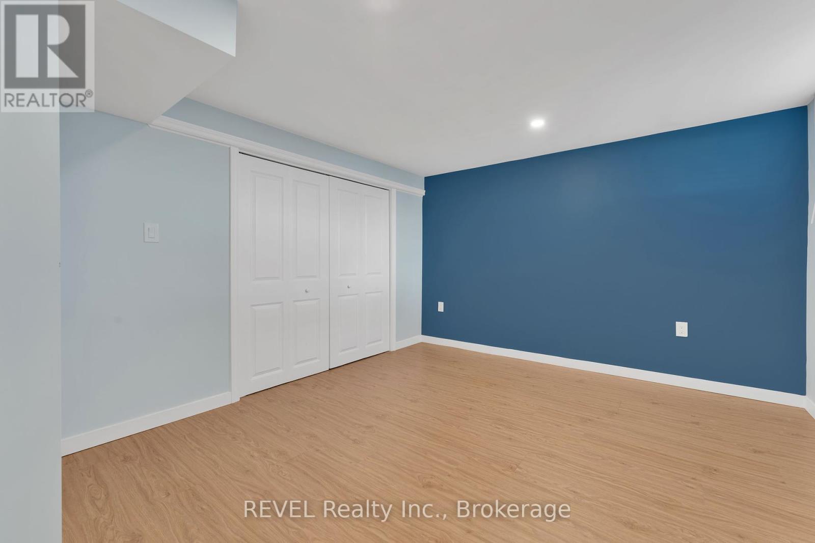 120 Royal Oak Drive, Welland, Ontario  L3C 5V9 - Photo 31 - X12157907