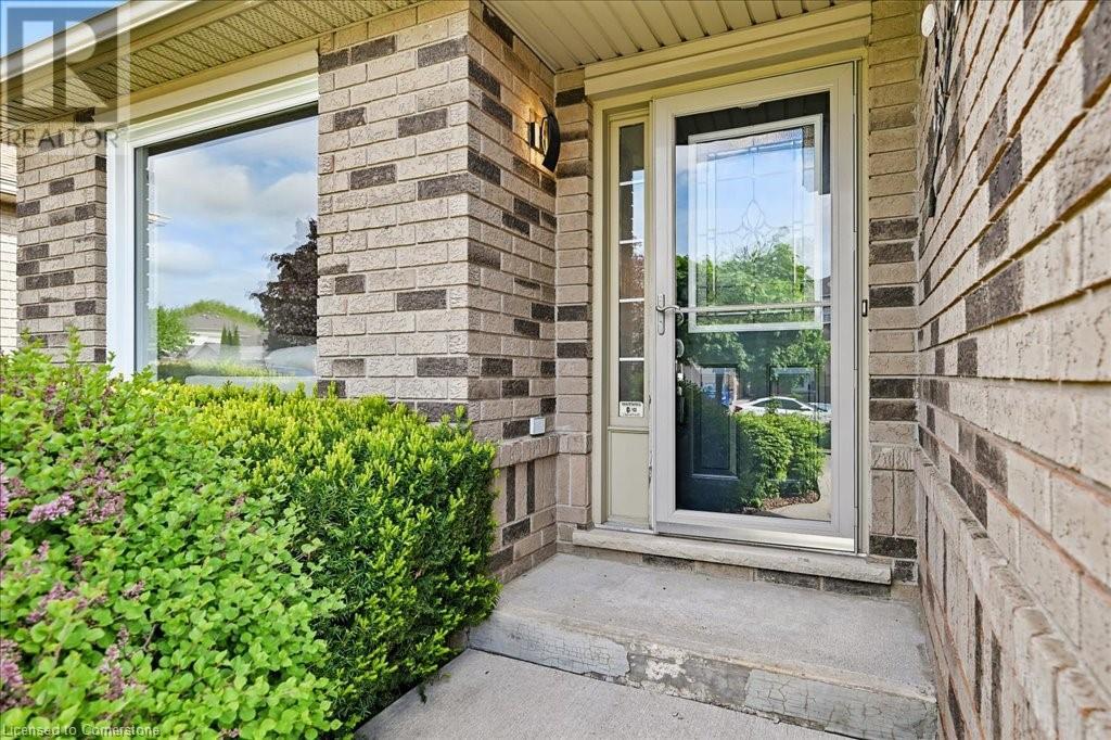 69 Hillgarden Drive, Stoney Creek, Ontario  L8J 3S7 - Photo 3 - 40728343
