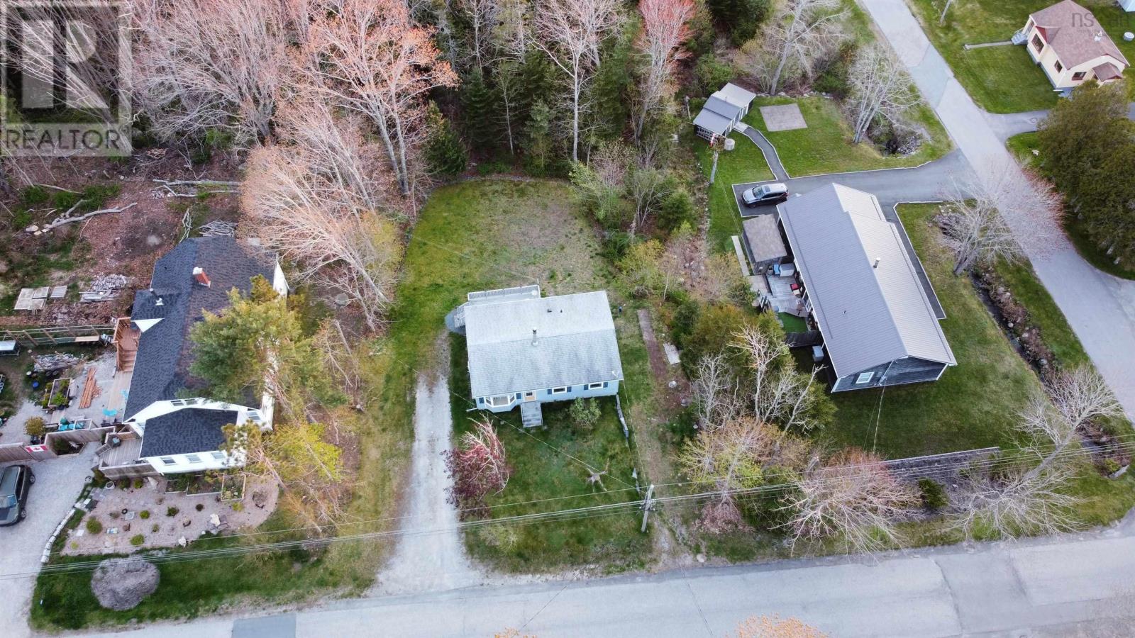 187 Harriet Street, Shelburne, Nova Scotia  B0T 1W0 - Photo 32 - 202511252