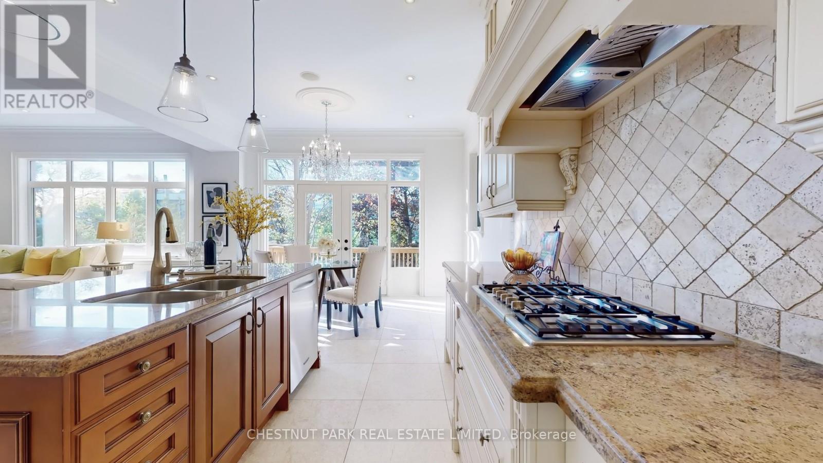 116 Haddington Avenue, Toronto (Bedford Park-Nortown), Ontario  M5M 2P5 - Photo 17 - C12157897