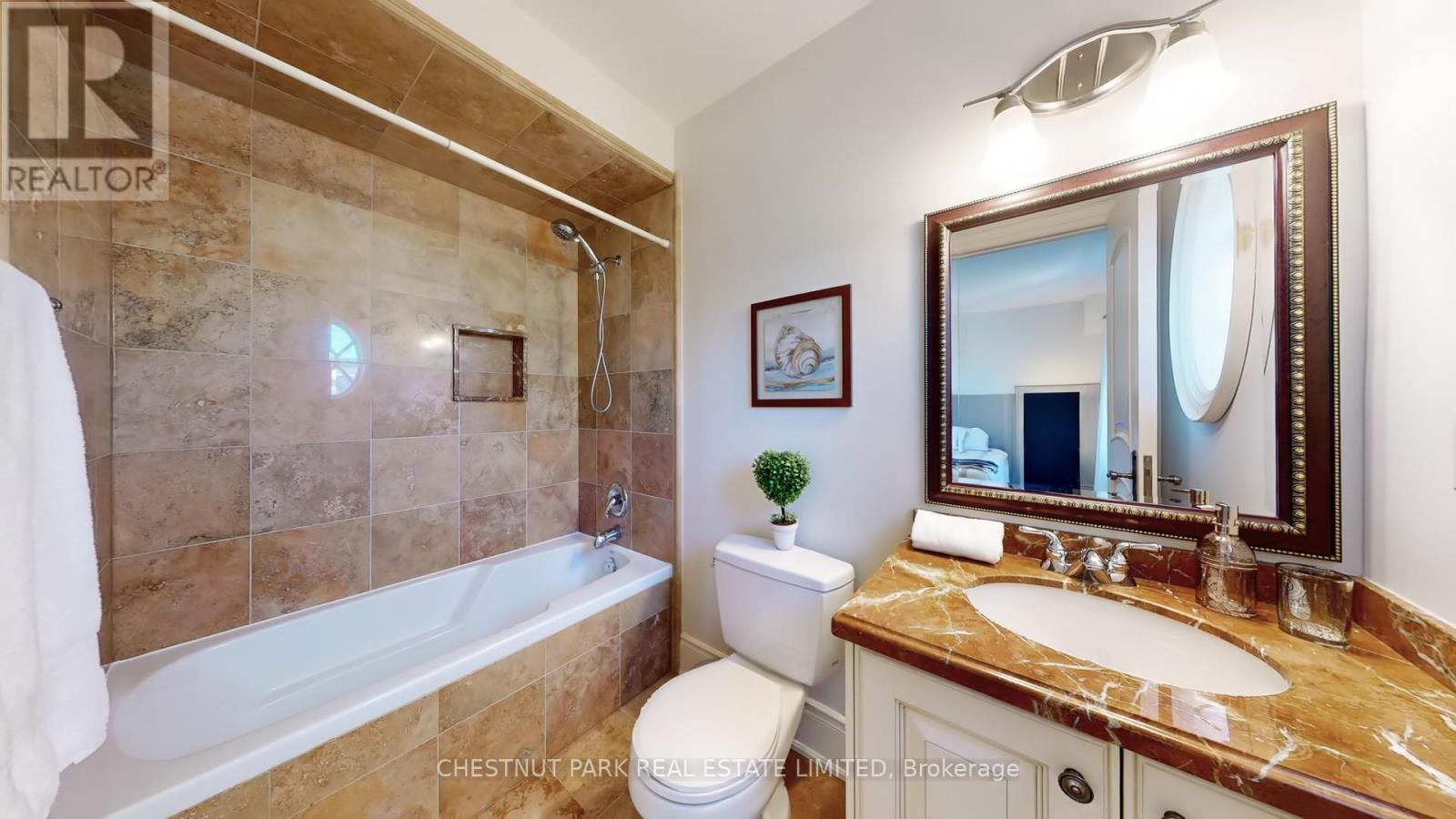 116 Haddington Avenue, Toronto (Bedford Park-Nortown), Ontario  M5M 2P5 - Photo 32 - C12157897