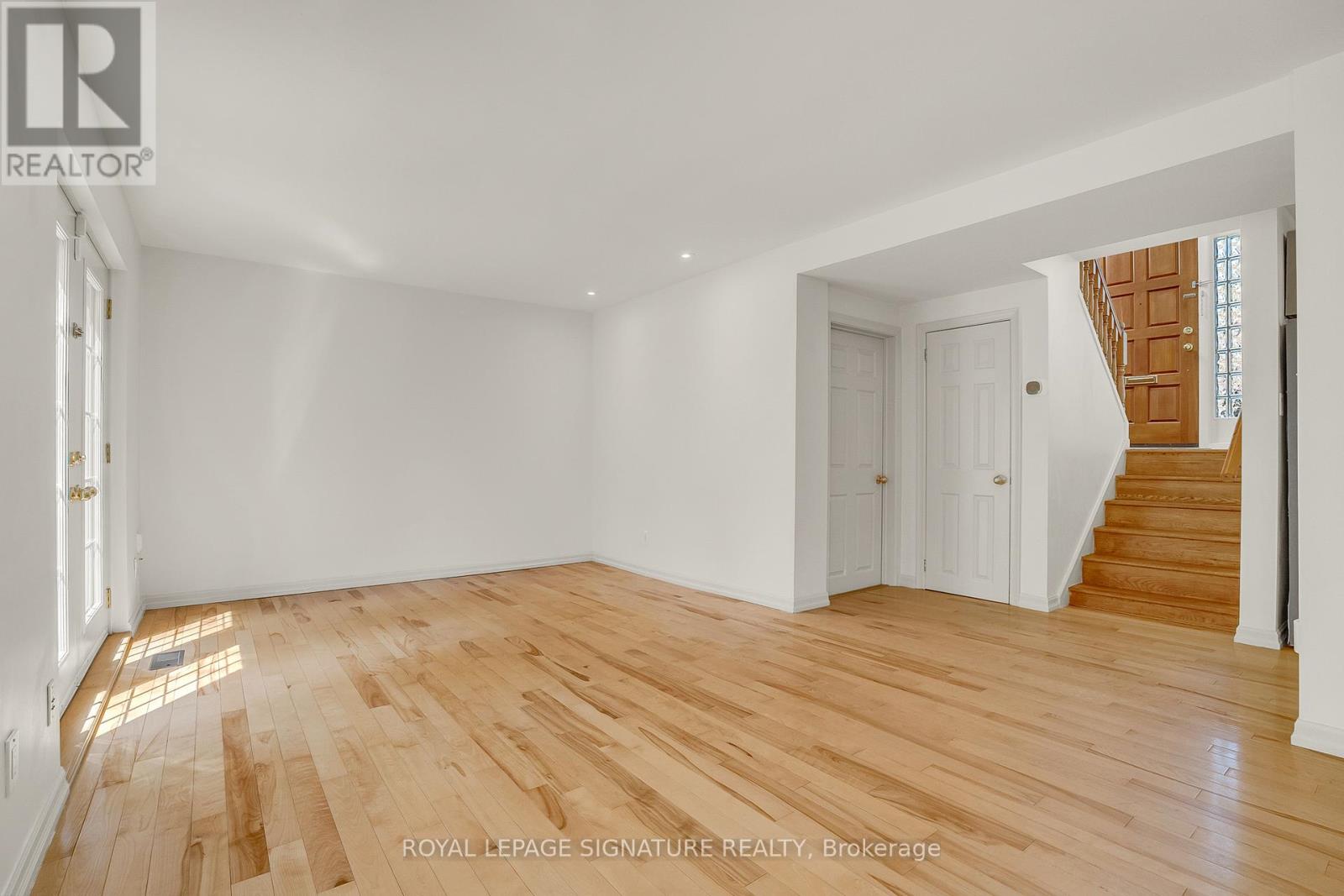 136 Three Valleys Drive, Toronto, Ontario  M3A 3B9 - Photo 11 - C12157903