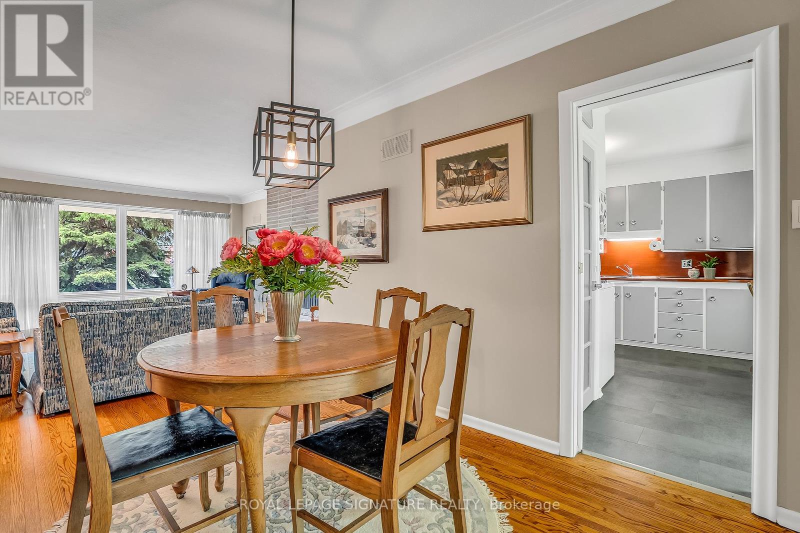 24 Deepwood Crescent, Toronto, Ontario  M3C 1N8 - Photo 11 - C12157906
