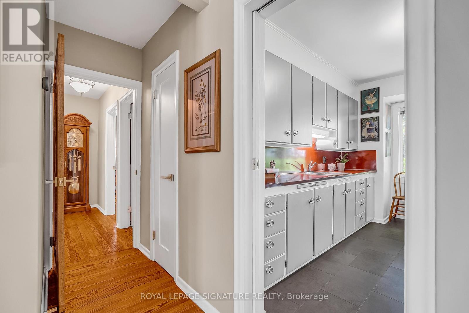 24 Deepwood Crescent, Toronto, Ontario  M3C 1N8 - Photo 12 - C12157906